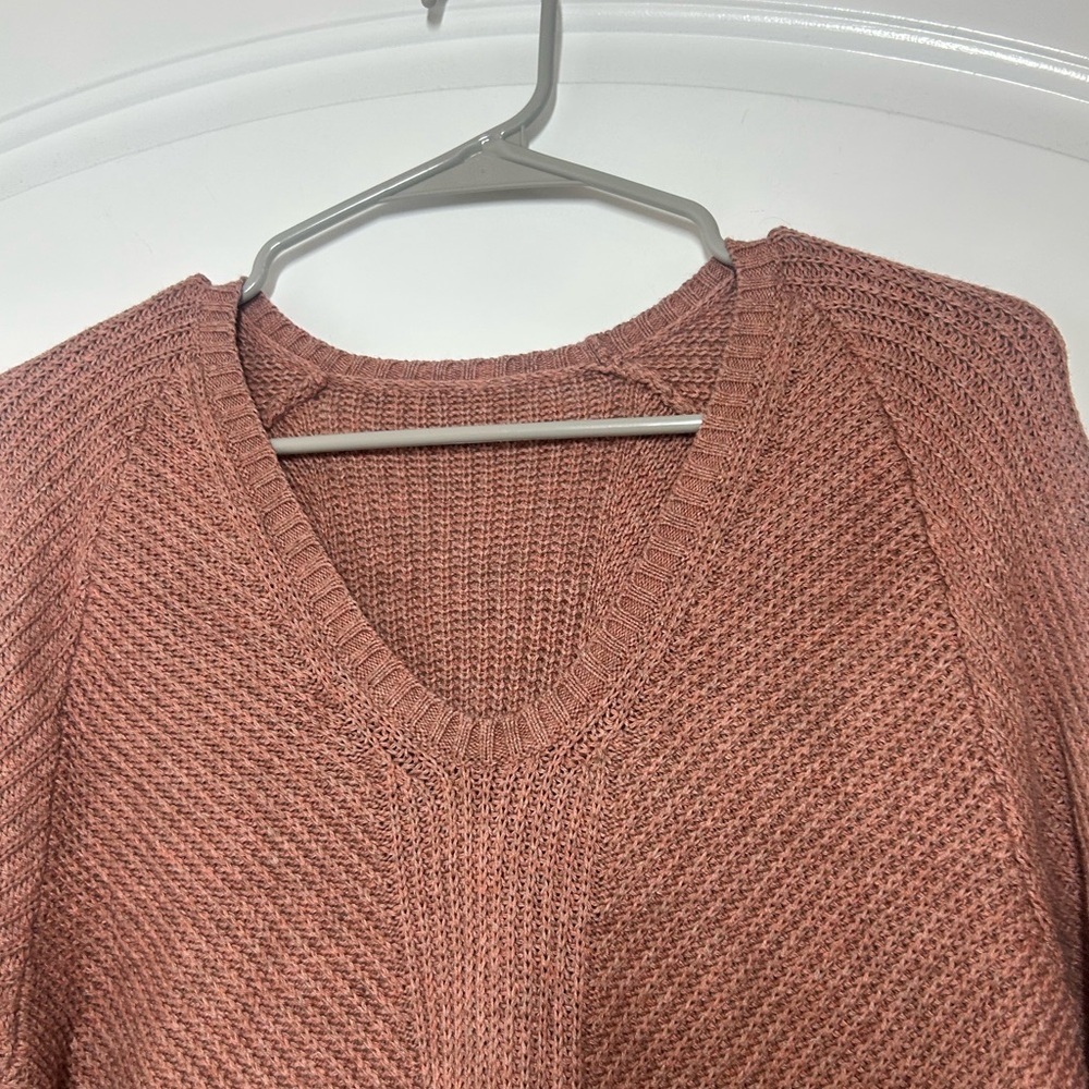 Lululemon What The Heart Wants Pink Knit Wool Blend V-Neck Sweater Size Small - Picture 4 of 11